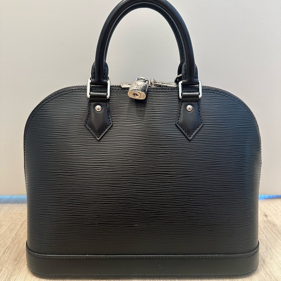 Louis Vuitton Alma PM - Picture 1 of 15